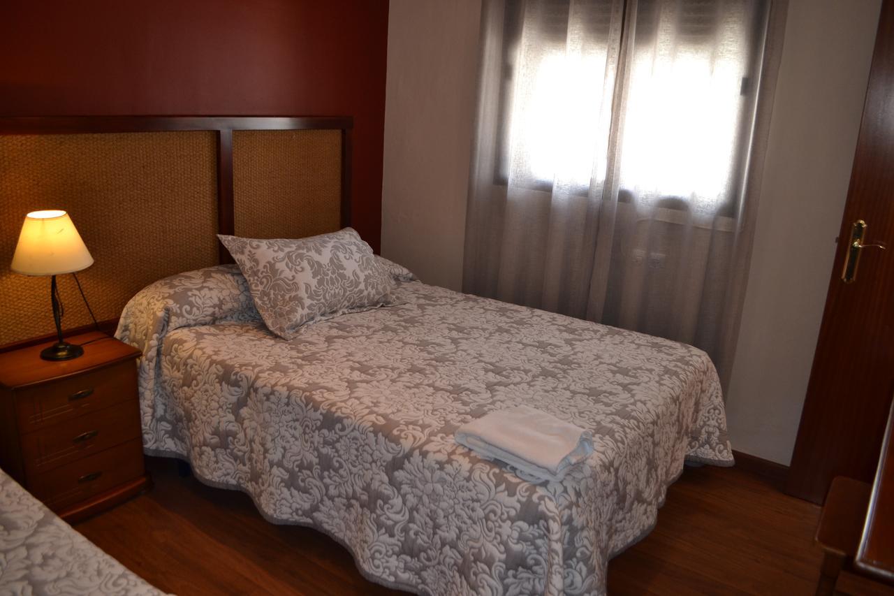 Hostal Pension La Ruta Патерна-дель-Кампо Экстерьер фото