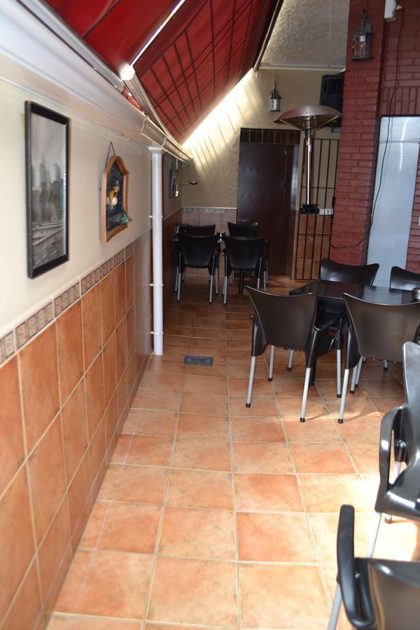 Hostal Pension La Ruta Патерна-дель-Кампо Экстерьер фото