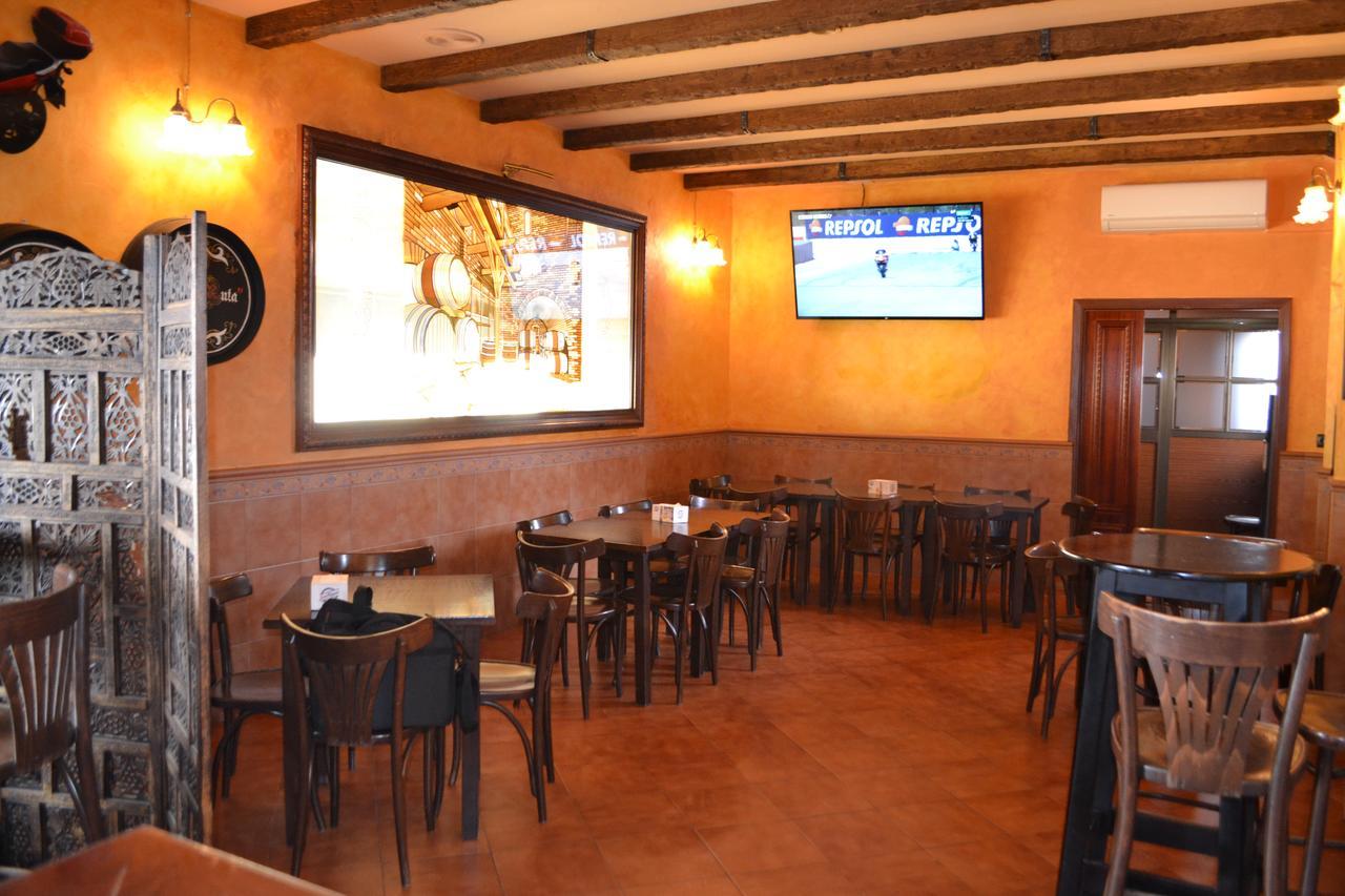 Hostal Pension La Ruta Патерна-дель-Кампо Экстерьер фото