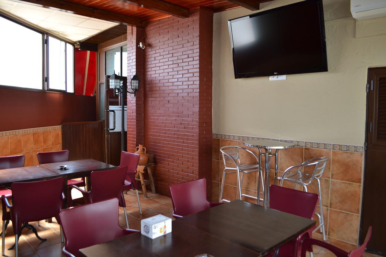 Hostal Pension La Ruta Патерна-дель-Кампо Экстерьер фото