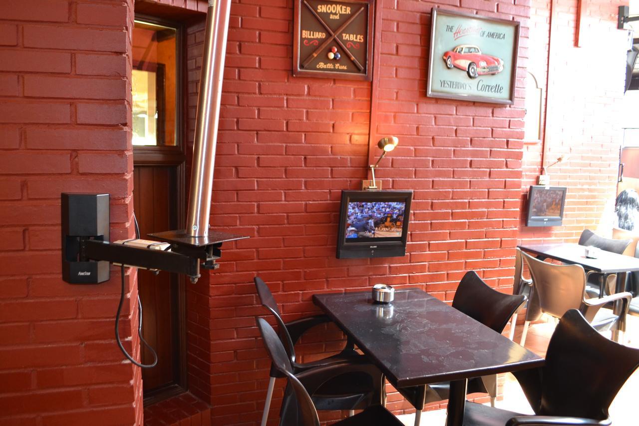 Hostal Pension La Ruta Патерна-дель-Кампо Экстерьер фото