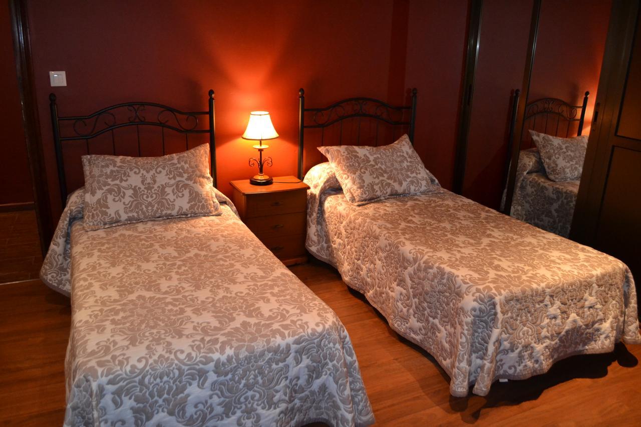 Hostal Pension La Ruta Патерна-дель-Кампо Экстерьер фото
