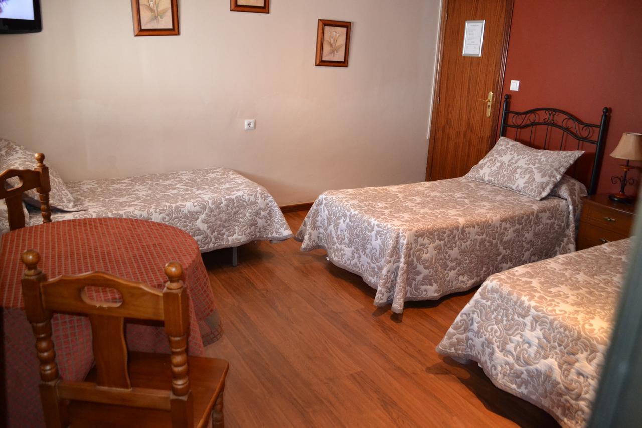 Hostal Pension La Ruta Патерна-дель-Кампо Экстерьер фото